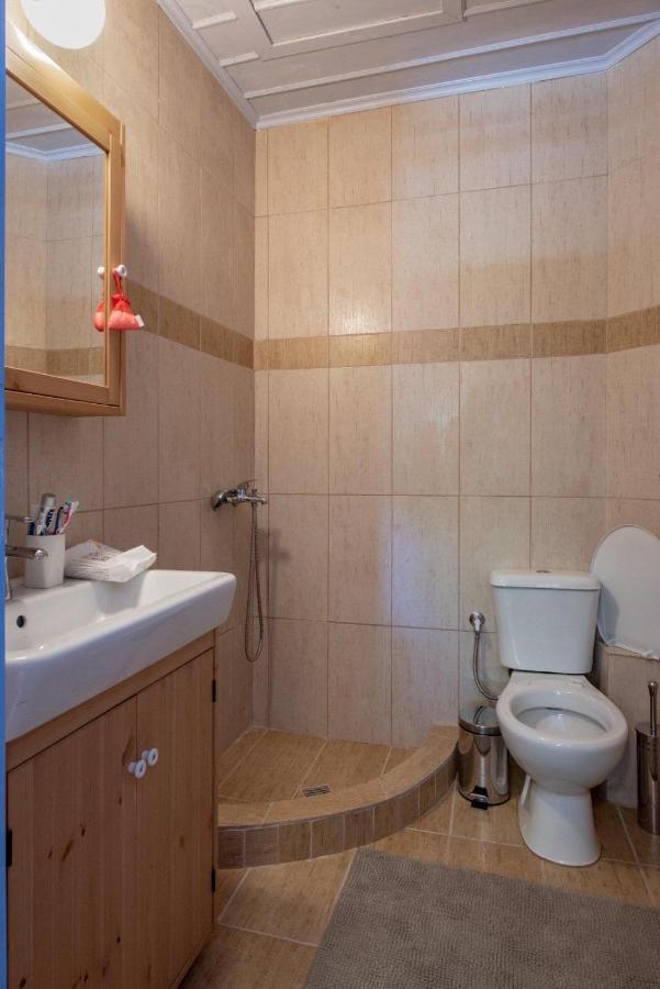 Minodora'S Guesthouse Dikorfo Ngoại thất bức ảnh